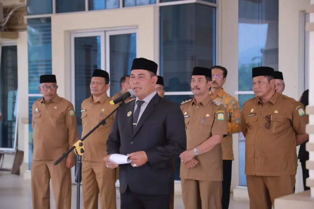 Bupati Aceh Besar Lantik Pejabat JPT Pratama, Administrator, dan Kukuhkan Kepala Puskesmas