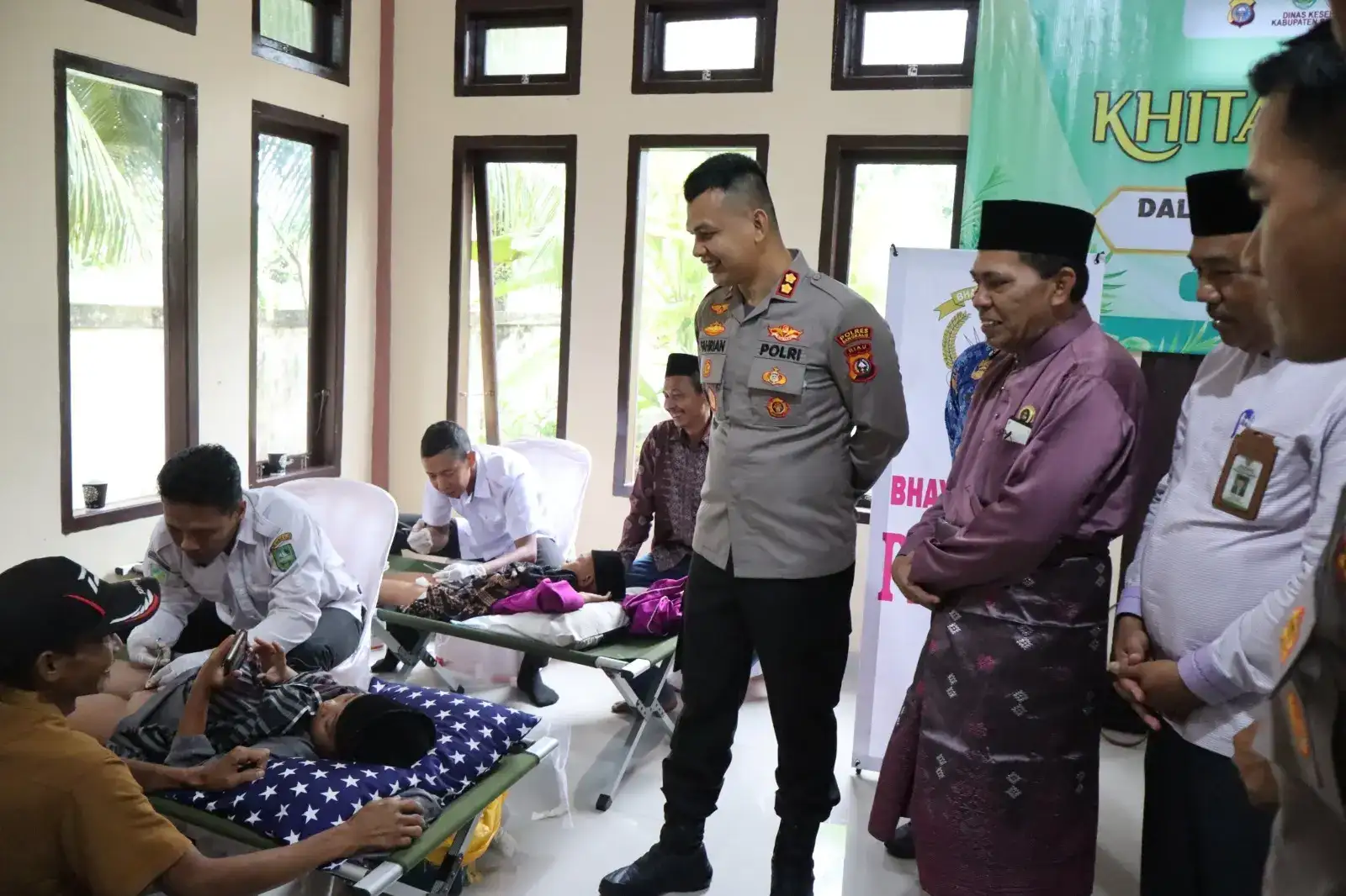 Bengkalis Police Hold Free Mass Circumcision