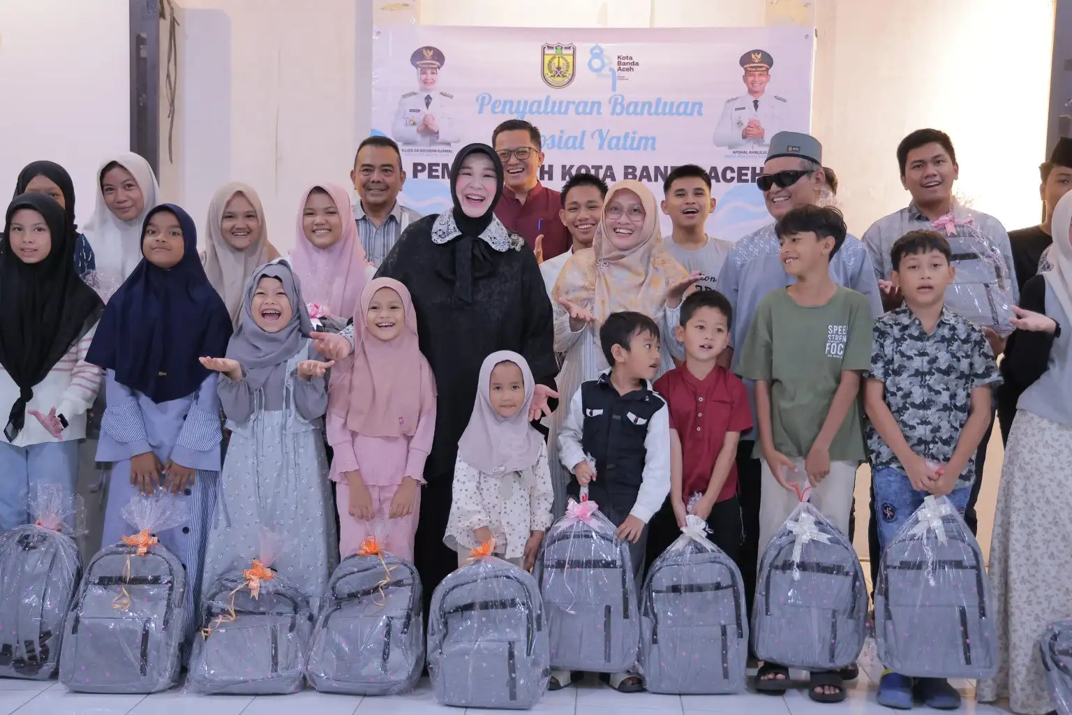 Pemko Banda Aceh Salurkan Bantuan Perlengkapan Sekolah untuk 250 Anak Yatim Jelang Tahun Ajaran Baru